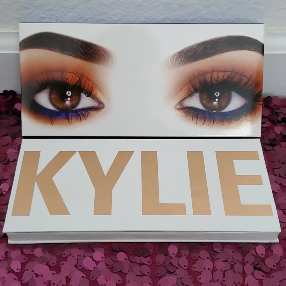 NWT Kylie The Royal Peach Palette